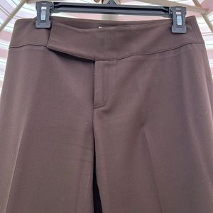 Nine West CYNDI size 4 Long Stretch Brown Trousers with cuff Bottoms.